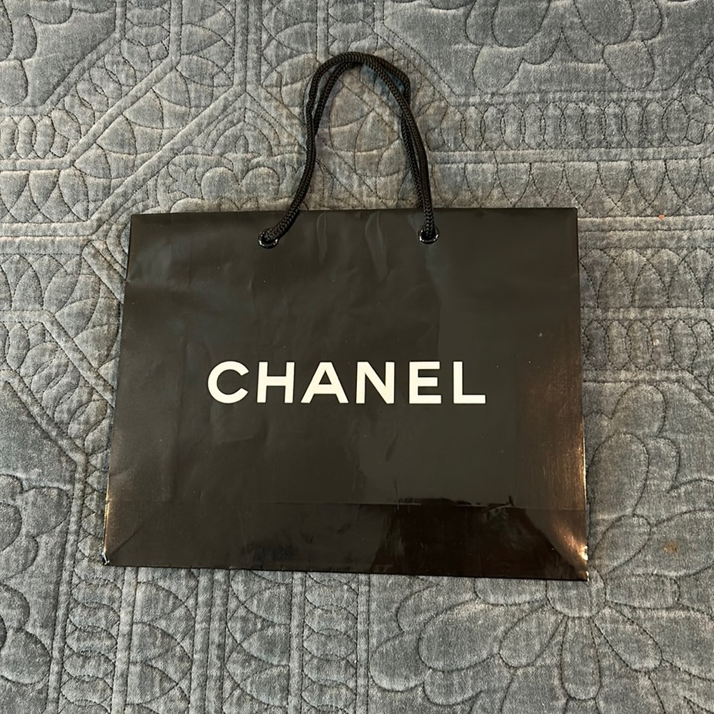Chanel empty paper shopping bag like new